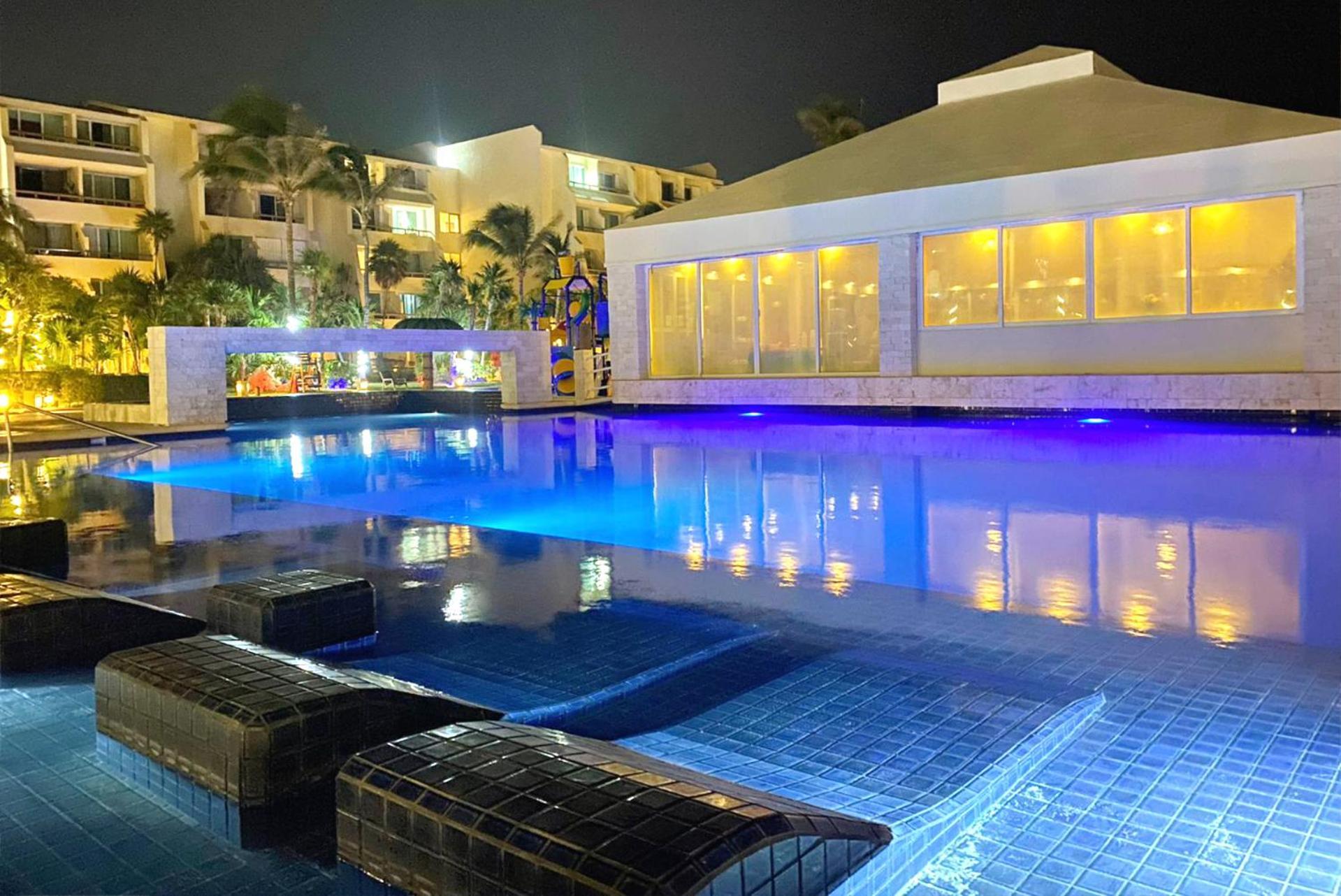 Beach, Fun & Relax At The Hotel Zone In Cancún Exterior foto